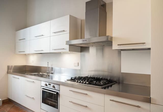 Artsy and Elegant Apartment near Pantheon (Via di Santo Stefano del Cacco)