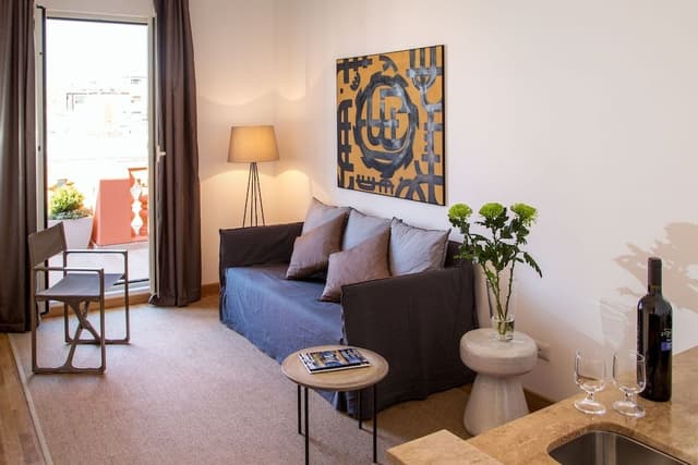 Suite, Balcony