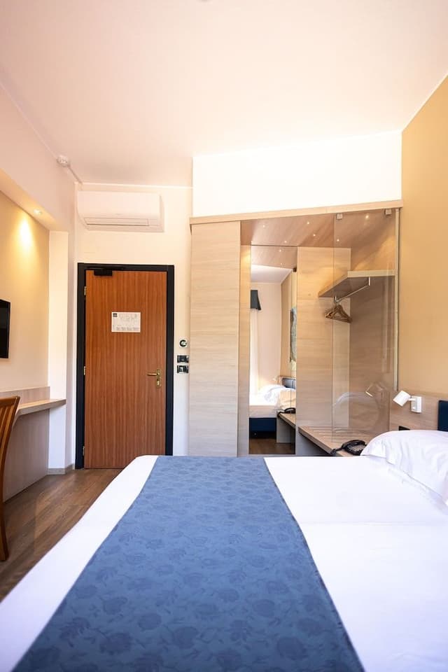 Standard Double or Twin Room, Balcony