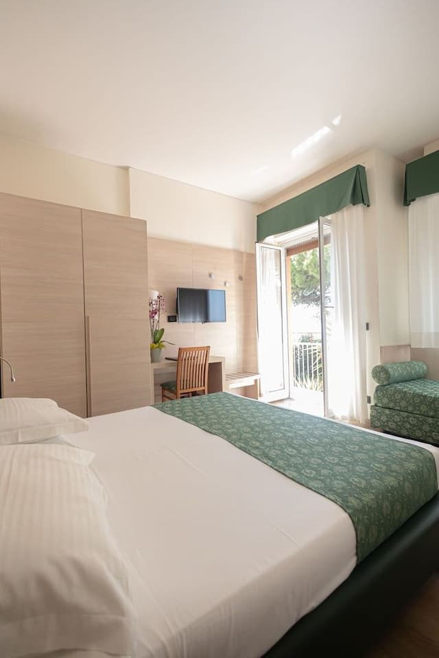 Comfort Double or Twin Room, Balcony (with Extra Bed)