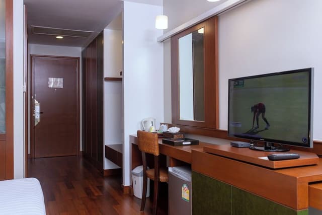 Deluxe Double or Twin Room with Pool View