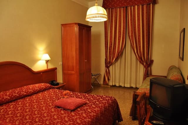 Classic Double or Twin Room, 1 King Bed, Non Smoking, Ensuite