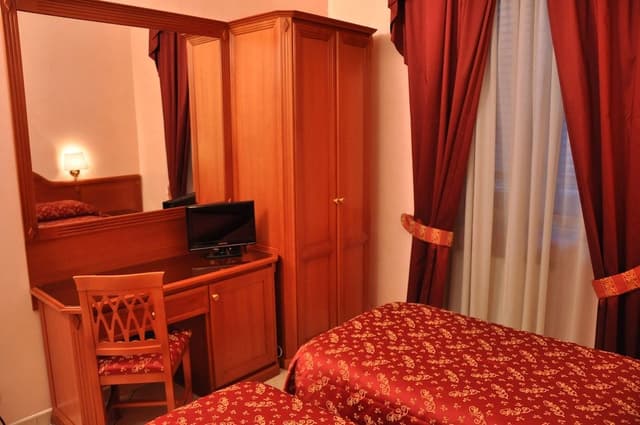 Classic Double or Twin Room, 1 King Bed, Non Smoking, Ensuite