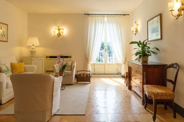 Luxury Suite, 1 King Bed with Sofa bed (Luxury Suite, second floor sofa bed)
