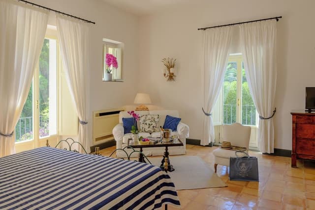 Family Suite, 2 Bedrooms, 2 Bathrooms, Garden View (Luxury Suite for three first floor)