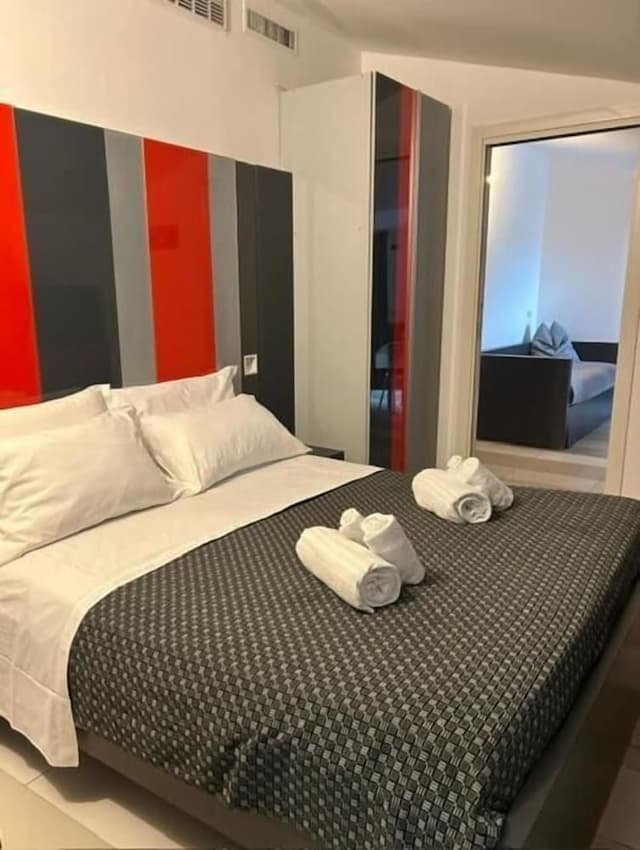 Basic Apartment, Balcony