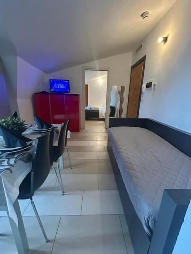 Basic Apartment, Balcony