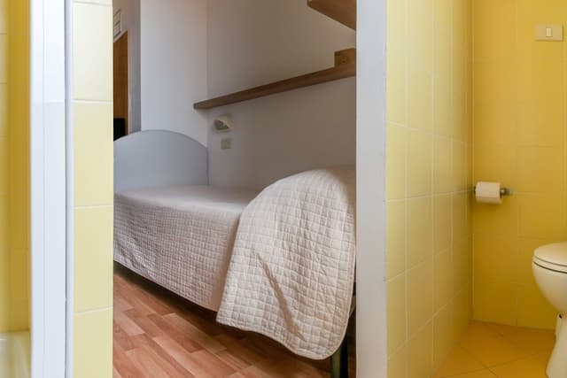 Economy Single Room