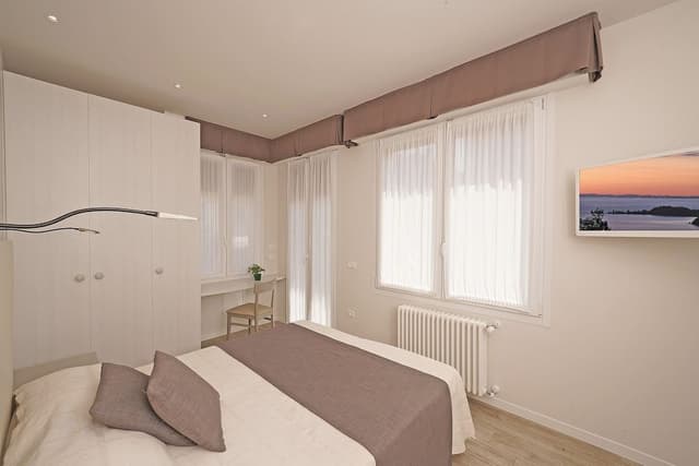Comfort Double or Twin Room, Partial Lake View, Annex Building