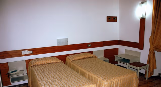 Economy Twin Room