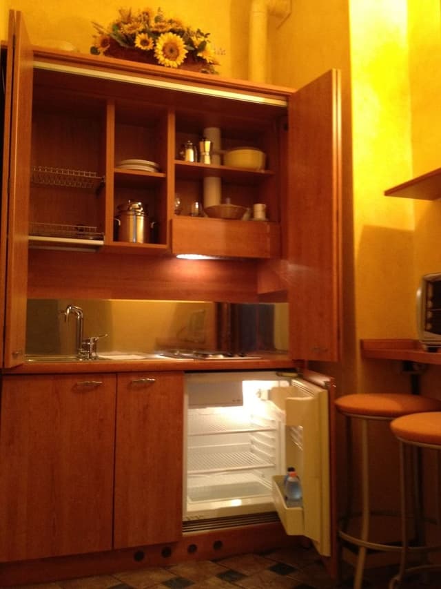 Studio, Non Smoking