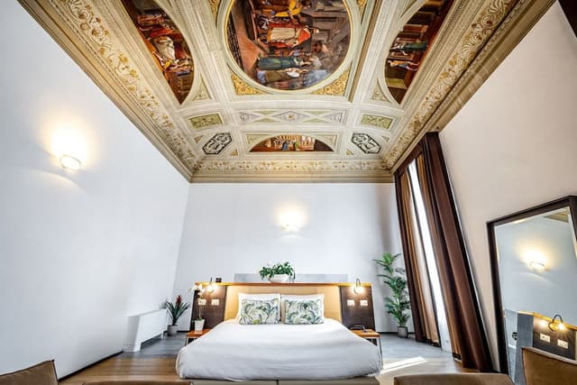 Suite, River View (Prestige)