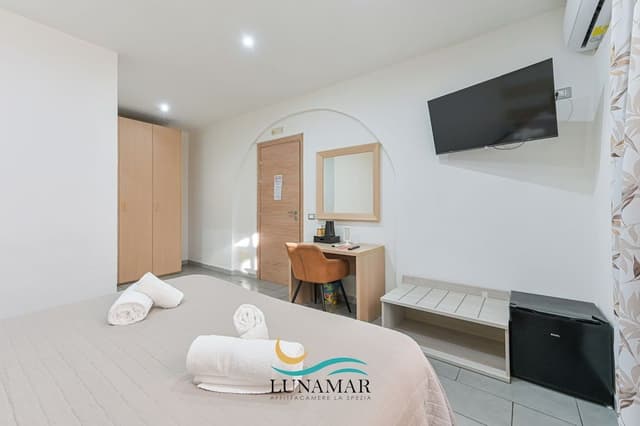 Standard Double or Twin Room + Extra Bed