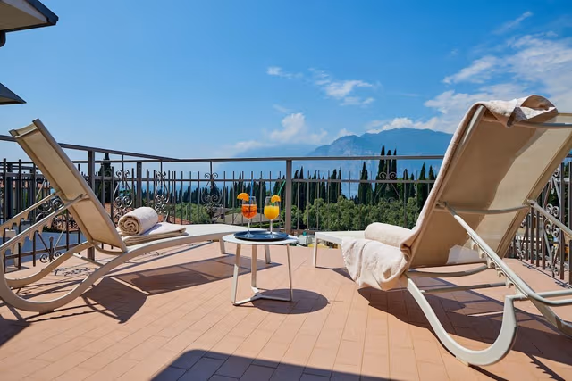 Exclusive Double Room, 1 King Bed, Terrace, Lake View
