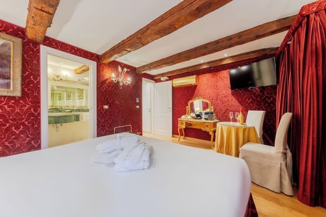 Classic Room