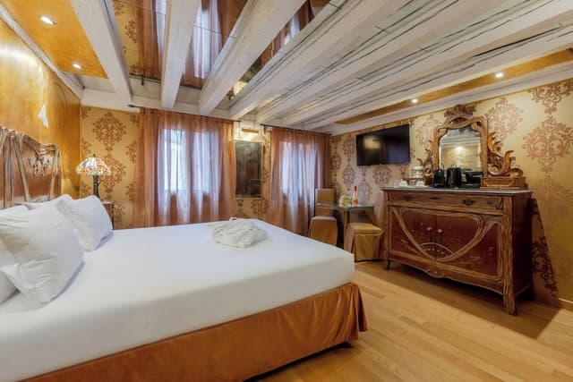Classic Room