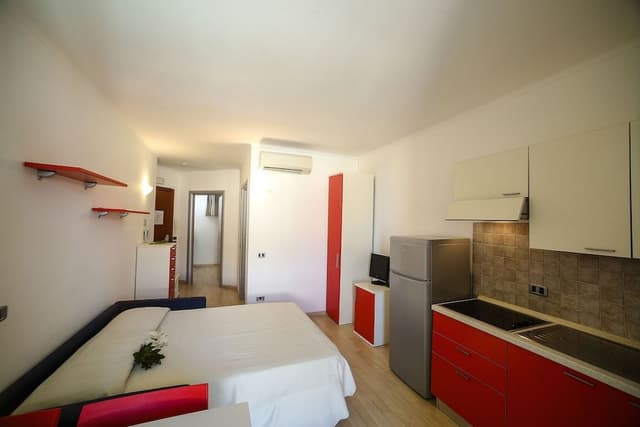 Economy Studio, Kitchenette, City View