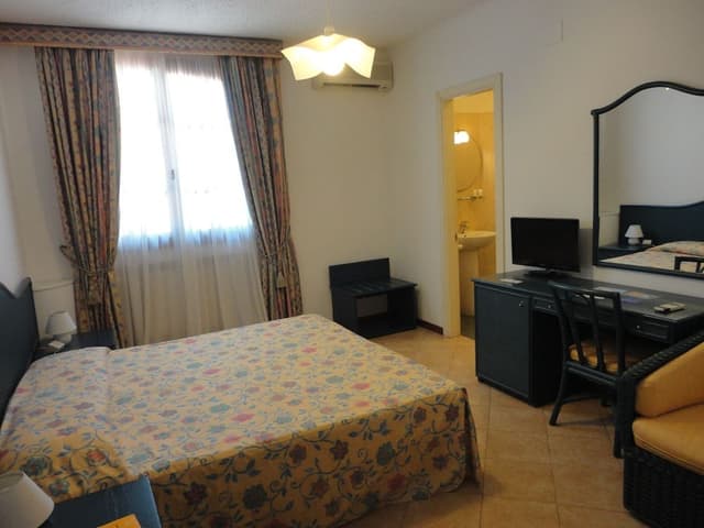 Triple Room, Patio