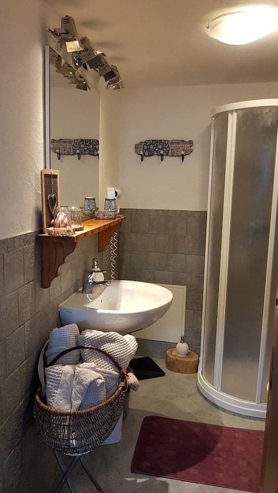 Romantic Suite, Jetted Tub (Tendresse)