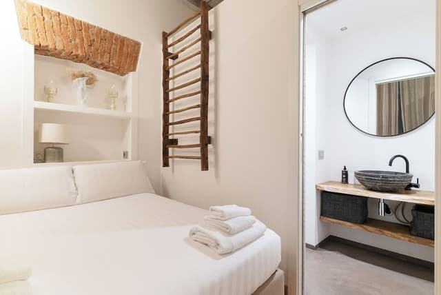 Studio Apartment, Via San Carpoforo 4