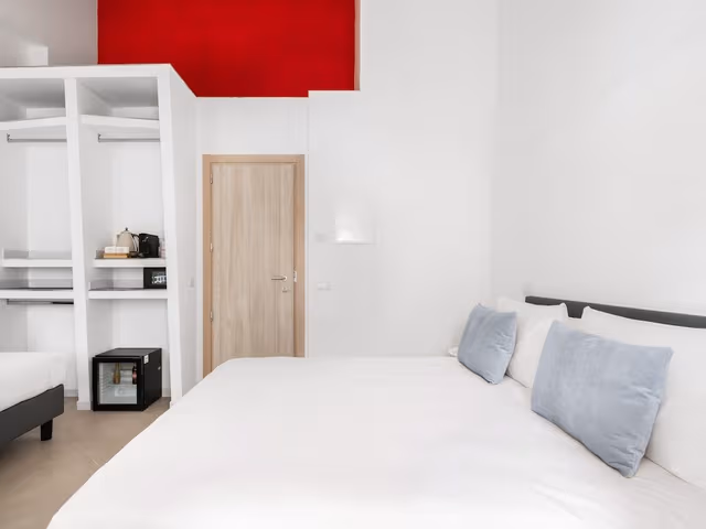 Medium Room with Extra Single Bed