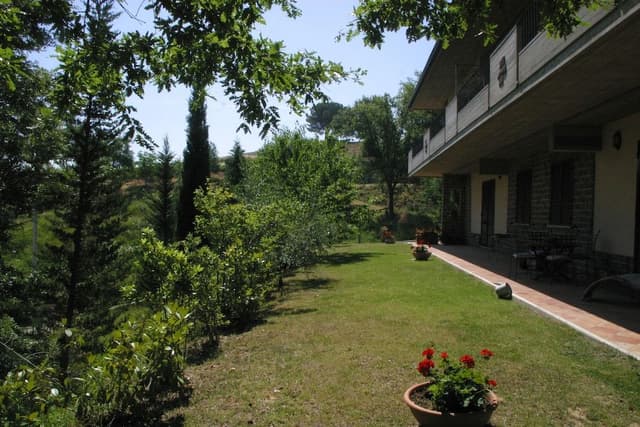 Comfort Apartment, 2 Bedrooms, Kitchen, Garden Area