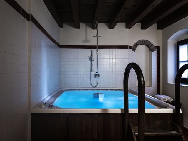 Basic Studio, Jetted Tub (con Parco Termale - 2 pax)