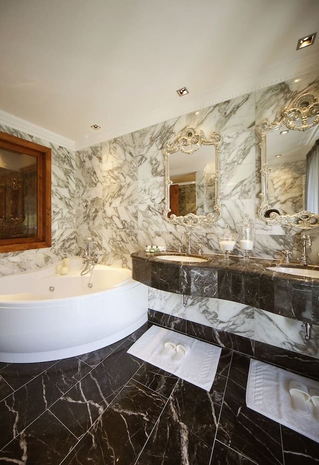 Luxury Suite