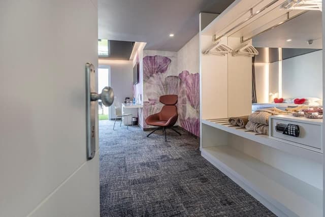 Junior Suite Terrace with Lake View