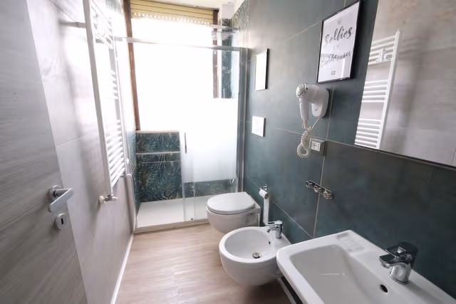Family room Shared Bathroom