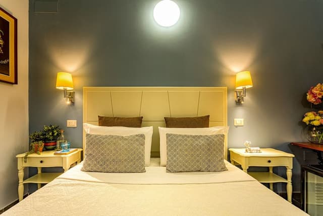 Comfort Double Room, 1 Bedroom, Refrigerator & Microwave, City View