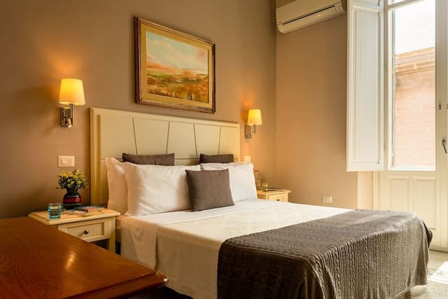 Comfort Double Room, 1 Bedroom, Refrigerator & Microwave, City View