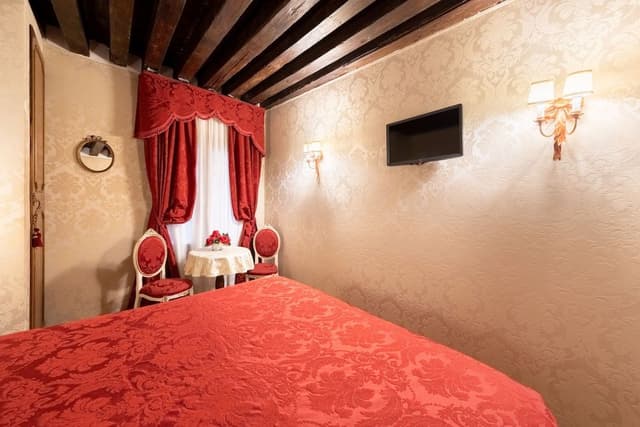 Classic Double or Twin Room