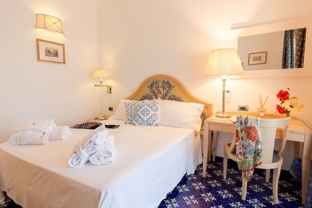 Standard Room French-style bed