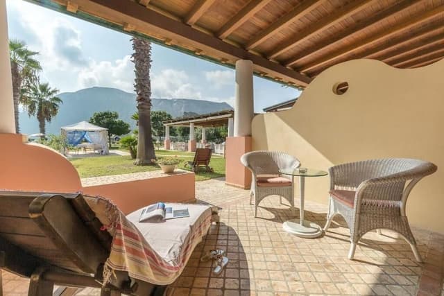 Deluxe Double or Twin Room, Sea View