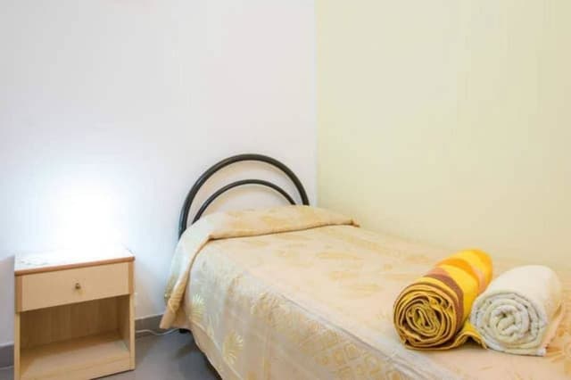 Single Room, Private Bathroom (External)