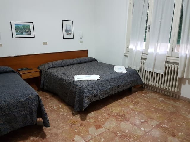 Standard Triple Room, Ensuite