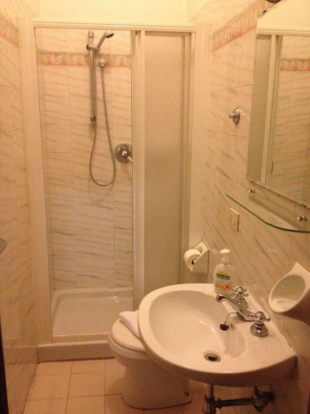 Standard Double Room, Ensuite