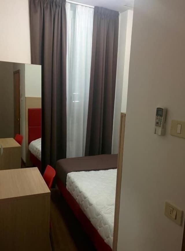 Classic Single Room