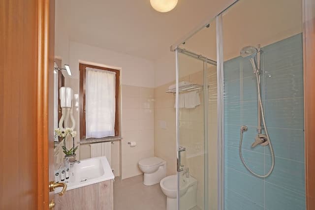 Superior Apartment, 2 Bedrooms, Lake View