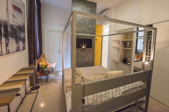 Deluxe Double Room (Balcony on request)