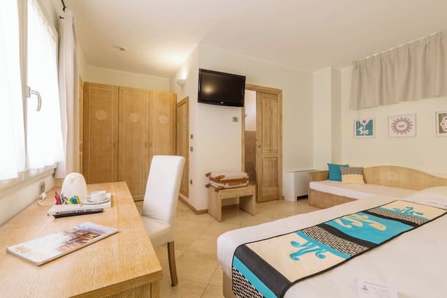 Family Room, Accessible
