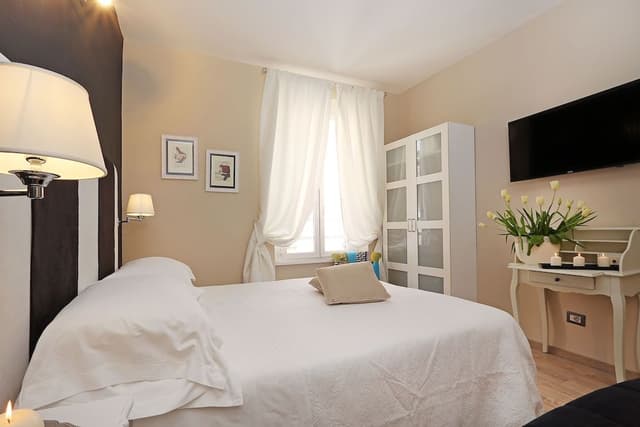 Superior Double Room, City View