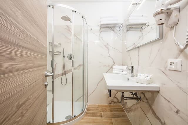 Classic Double or Twin Room, Partial Sea View