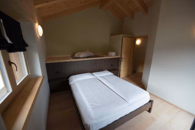 Superior One-Bedroom Apartment