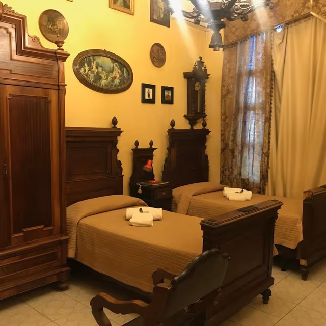 Basic Double Room, City View