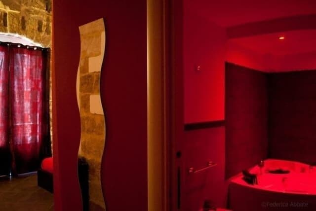 Luxury Double Room, 1 Double Bed, Jetted Tub, City View