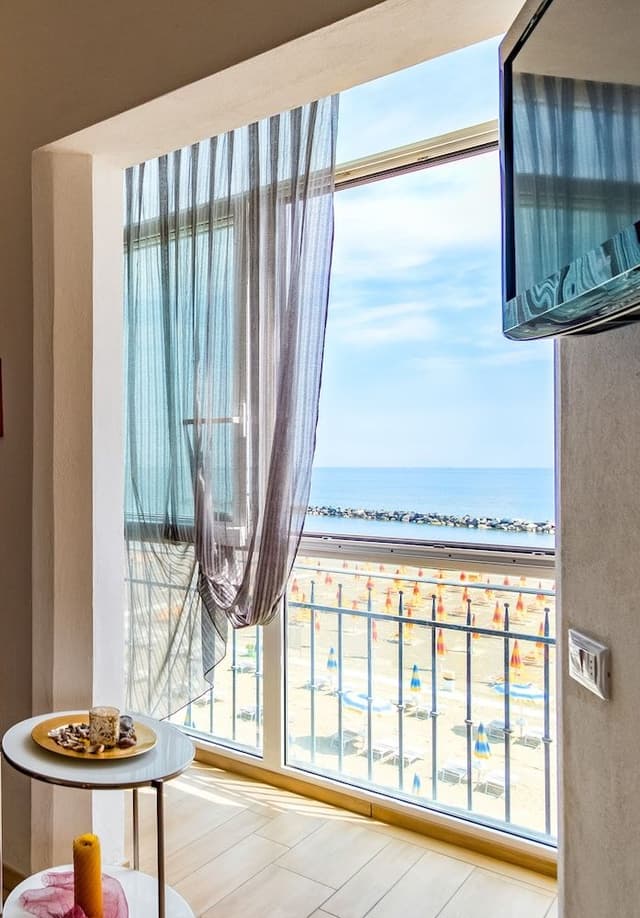 Deluxe Room, 1 Double Bed, Non Smoking, Sea View