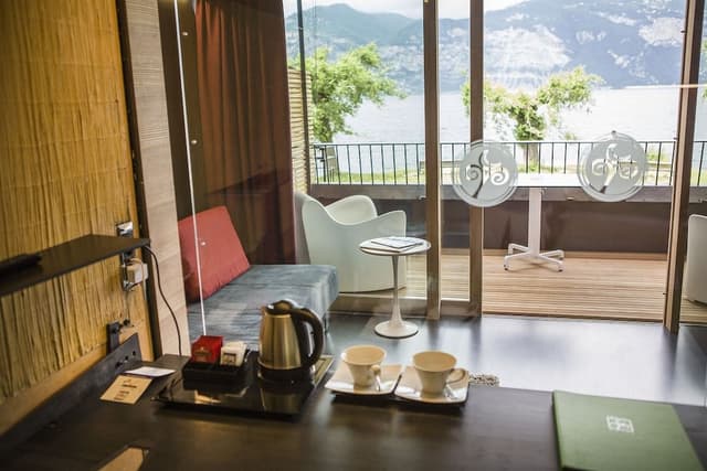 Junior Suite, Balcony, Lake View