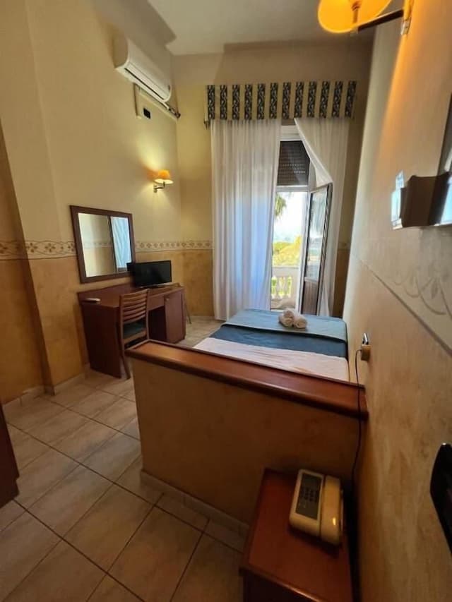 Basic Single Room